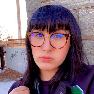 Meet your Posher, Neyah